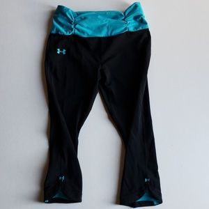 UA Womens Sport Crop Leggings-M